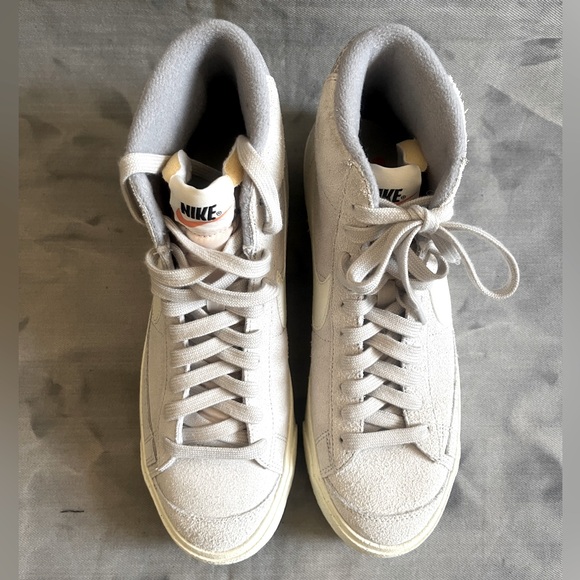 Nike Mens Blazer Mid '77 DM0178 001 Light Bone / Coconut Milk - Picture 4 of 10